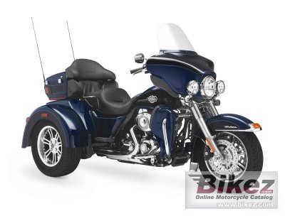 2012 Harley-Davidson FLHTCUTG Tri Glide Ultra Classic photo